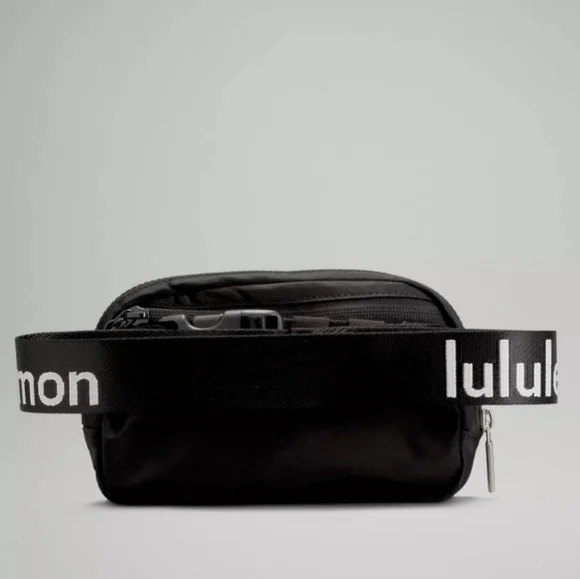 Lululemon Rare Everywhere Belt Bag Wordmark - Black and White NWT - Picture 4 of 6